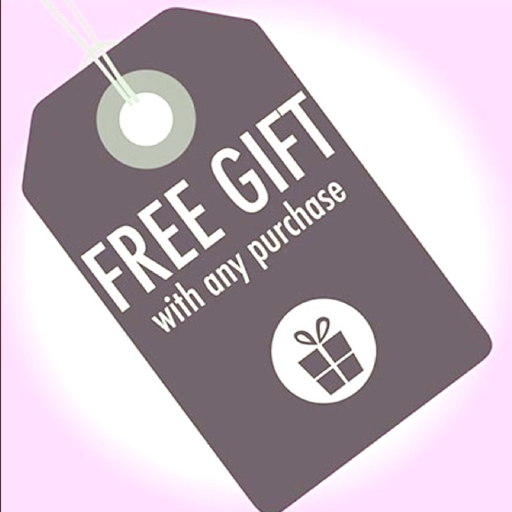 I always drop a free gift in that box😍